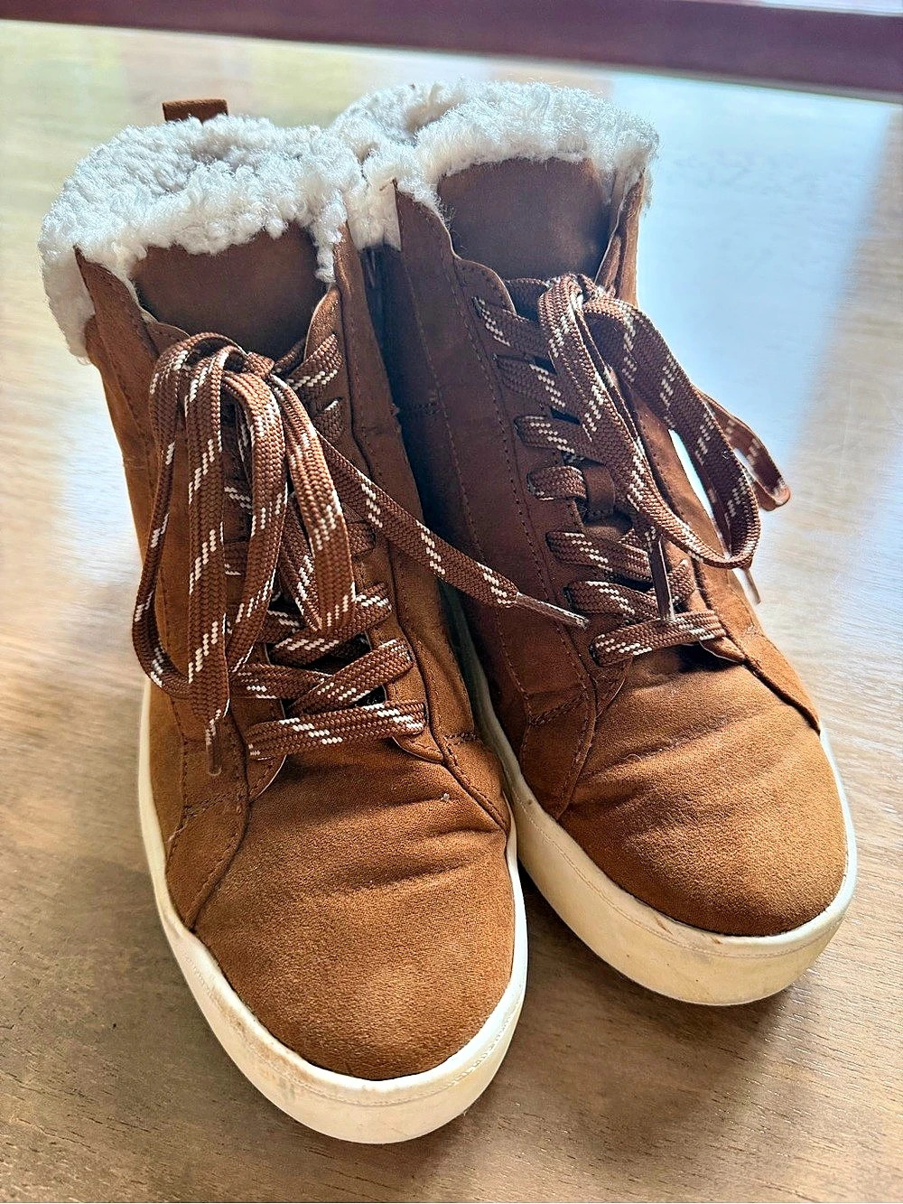 Time and True Brown Sherpa High-Top Sneakers US 7